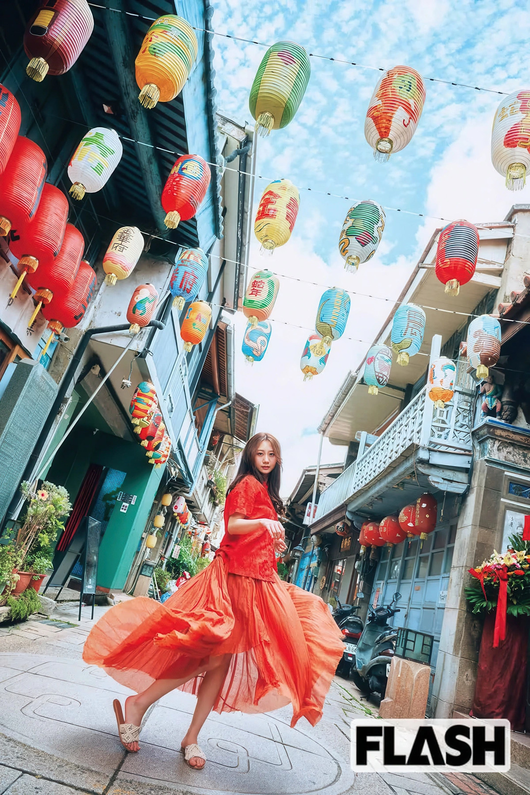 Nao Furuhata 古畑奈和, Maya Sugawara 菅原茉椰, FLASH 2025.09.02 (フラッシュ 2025年9月2日号)