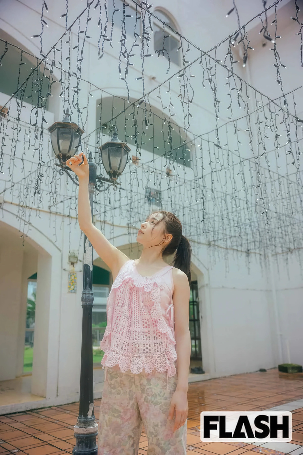 Hinako Sakurai 桜井日奈子, FLASH 2025.09.02 (フラッシュ 2025年9月2日号)