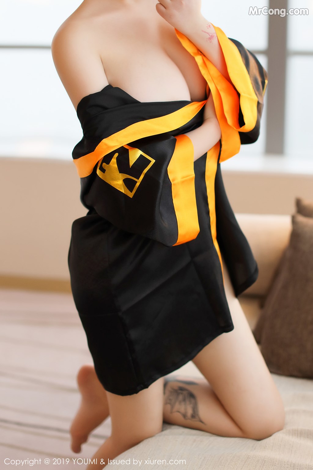 YouMi Vol.387: Daji_Toxic (妲己_Toxic) (51 images)