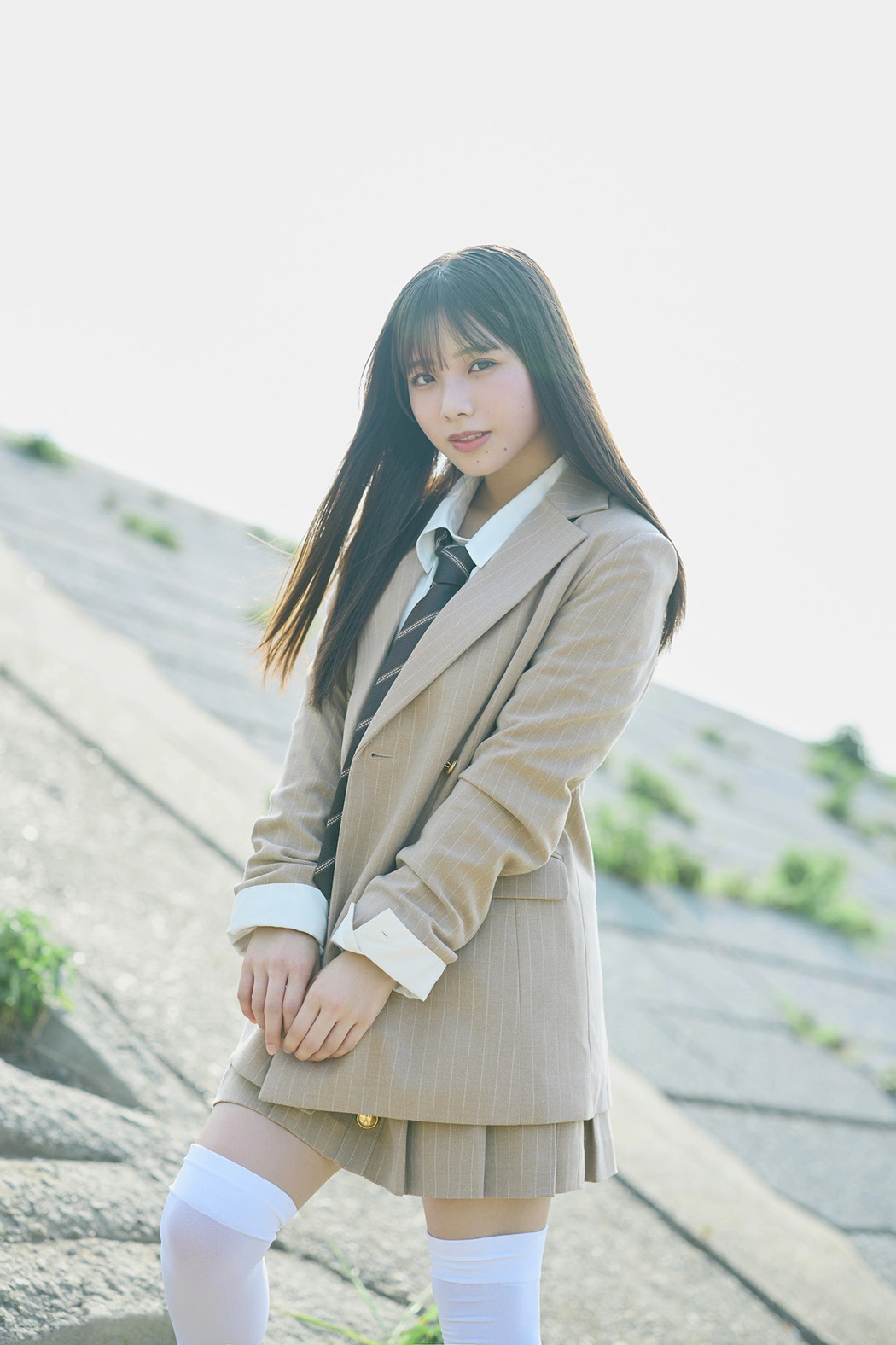 Izuki Shimoda 下田衣珠季, Young Magazine 2025 No.44 (ヤングマガジン 2025年44号)