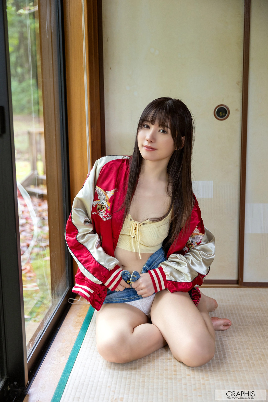 Mei Itsukaichi 五日市芽依, Graphis Special Gravure 「Vacation」 Vol.04