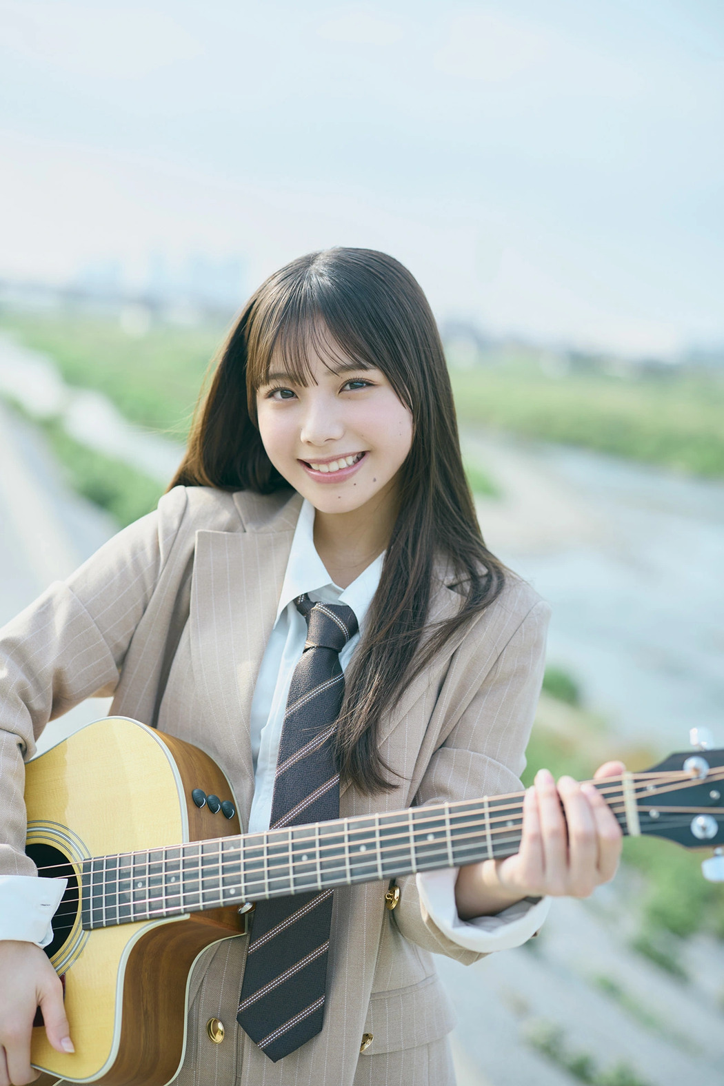 Izuki Shimoda 下田衣珠季, Young Magazine 2025 No.44 (ヤングマガジン 2025年44号)