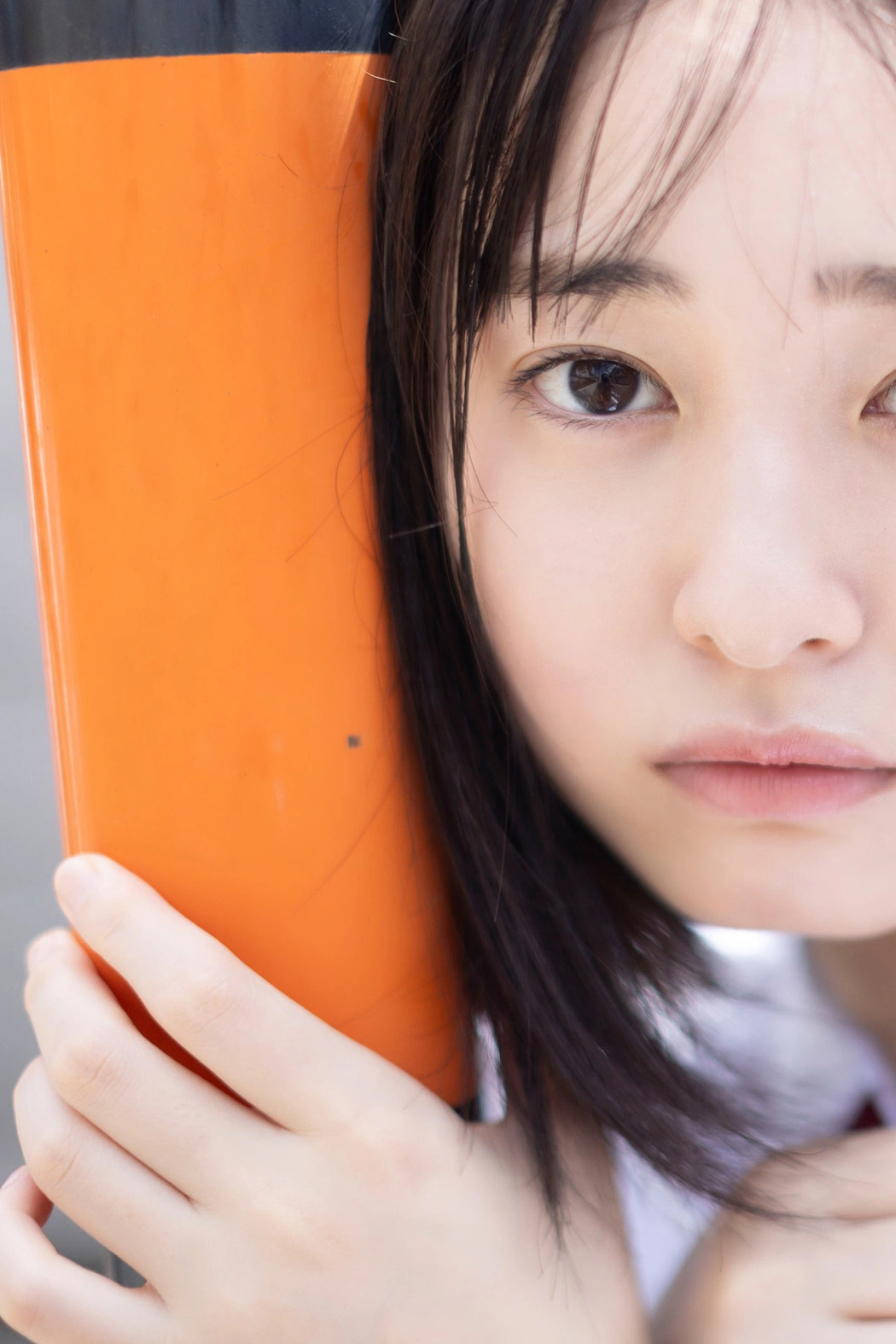Miu Shirahama 白濱美兎, FLASHデジタル写真集 「ちょっぴりオトナ」 Set.01