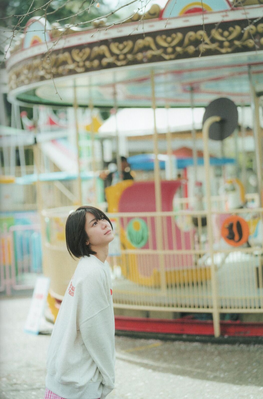JP Momoka Onishi 大西桃香 – 2023.09.30 AKB48 2nd写真集 桃の眺め方 Part01 (58P)