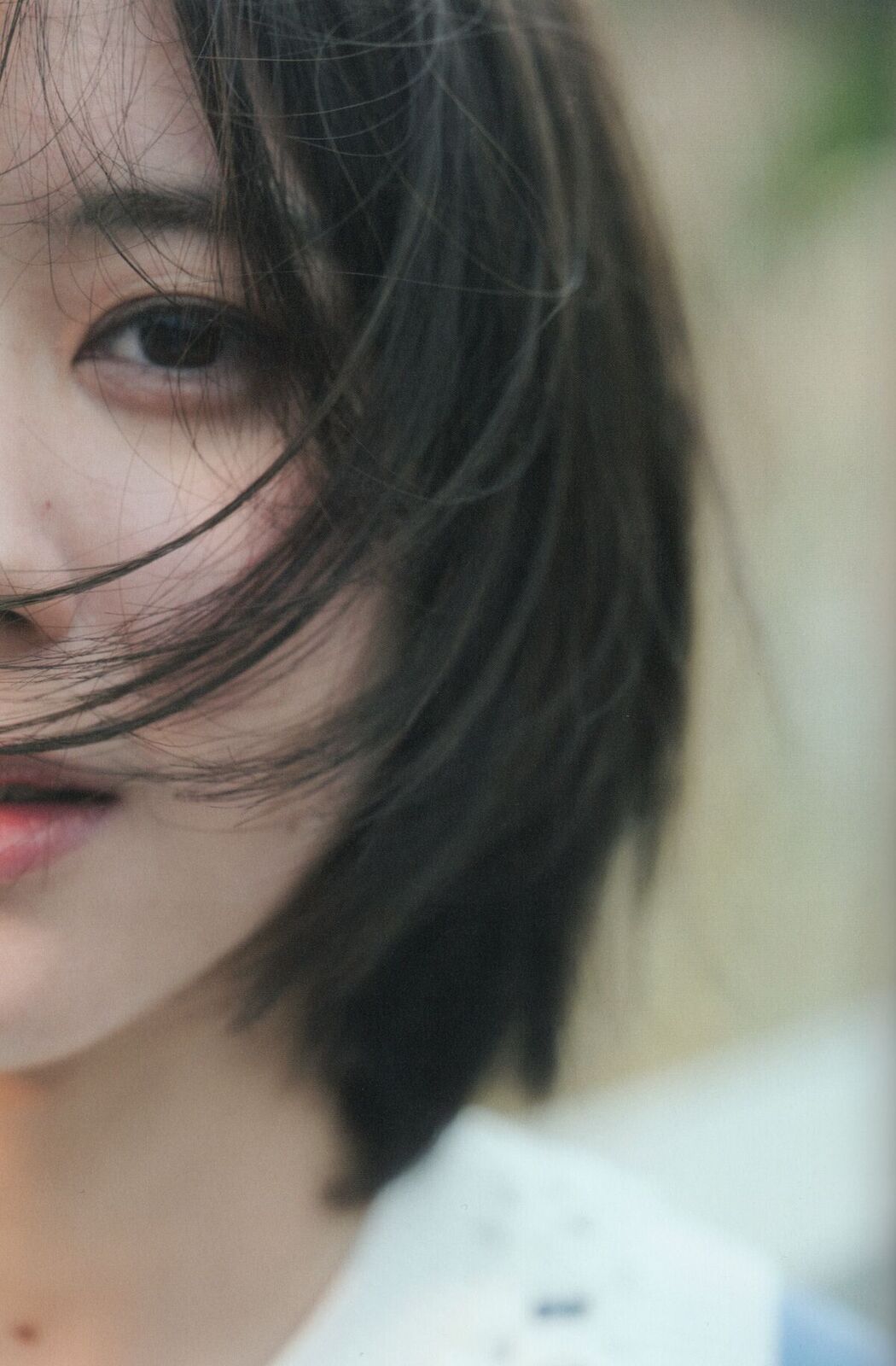 JP Momoka Onishi 大西桃香 – 2023.09.30 AKB48 2nd写真集 桃の眺め方 Part02 (59P)