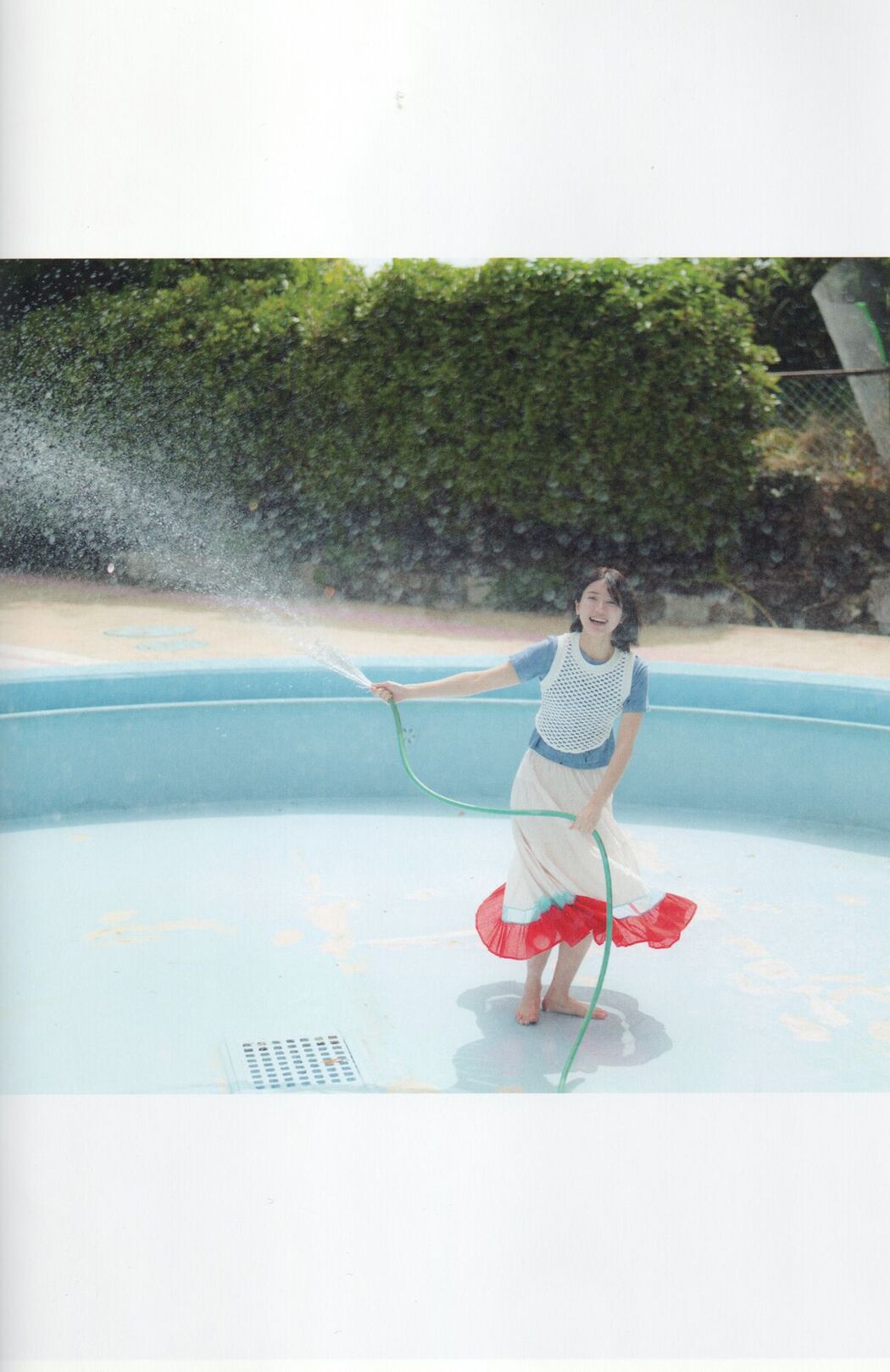 JP Momoka Onishi 大西桃香 – 2023.09.30 AKB48 2nd写真集 桃の眺め方 Part02 (59P)