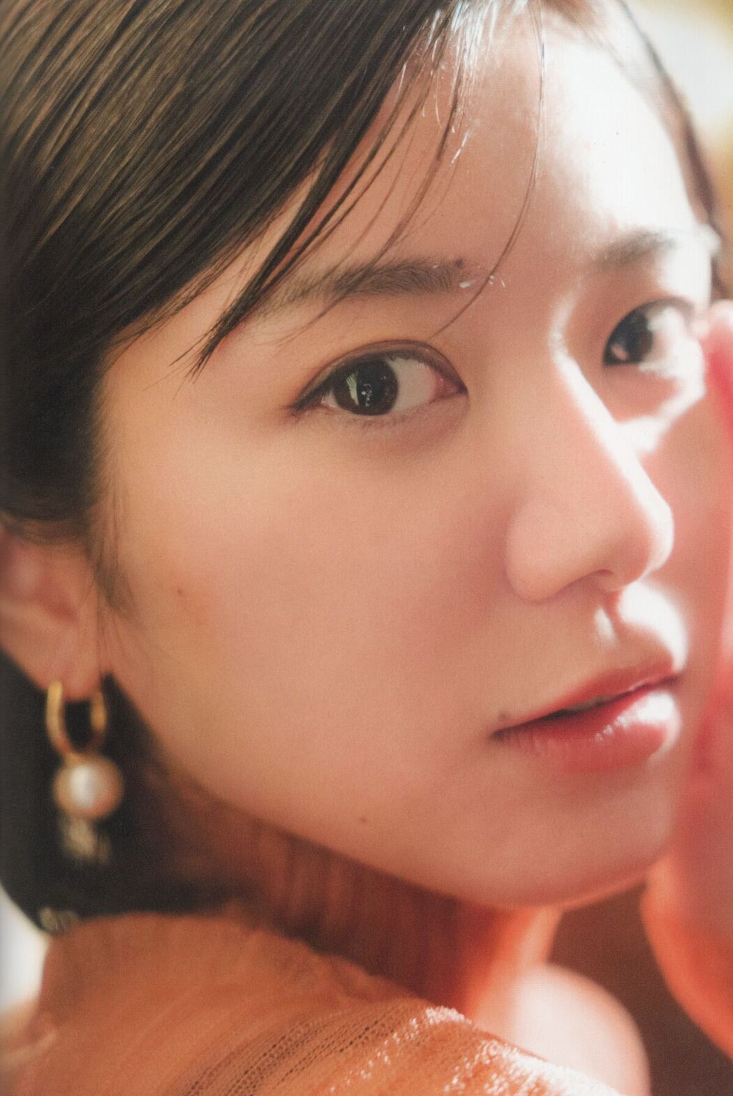 JP Momoka Onishi 大西桃香 – 2023.09.30 AKB48 2nd写真集 桃の眺め方 Part01 (58P)