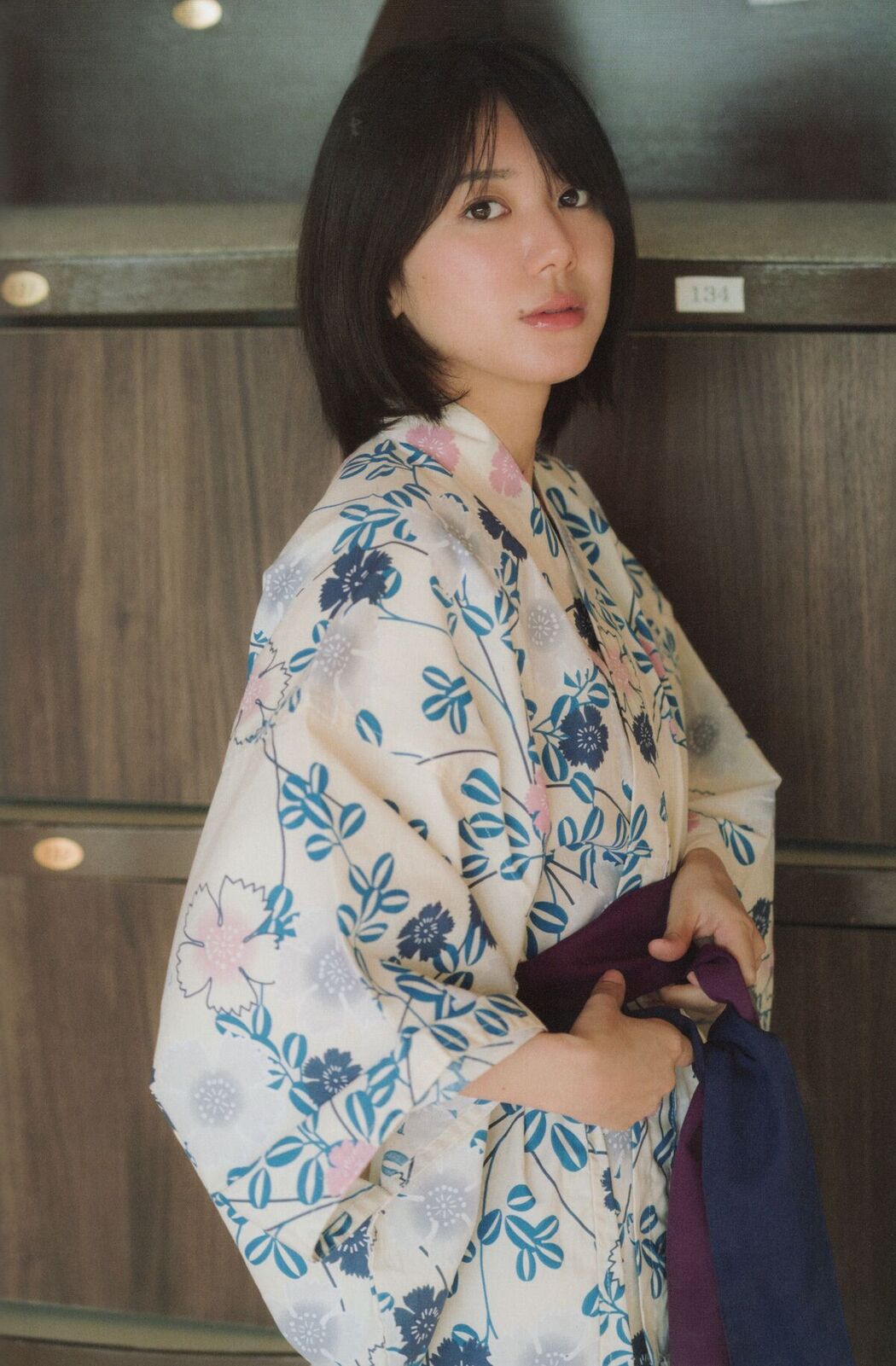 JP Momoka Onishi 大西桃香 – 2023.09.30 AKB48 2nd写真集 桃の眺め方 Part02 (59P)