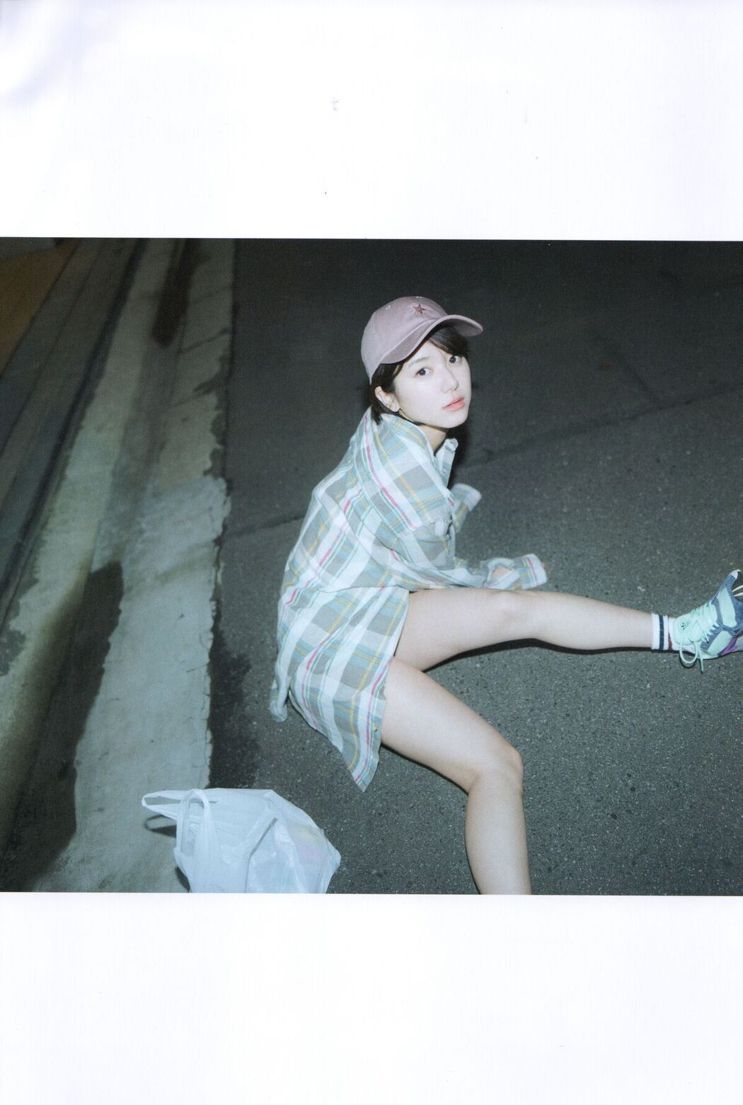 JP Momoka Onishi 大西桃香 – 2023.09.30 AKB48 2nd写真集 桃の眺め方 Part02 (59P)