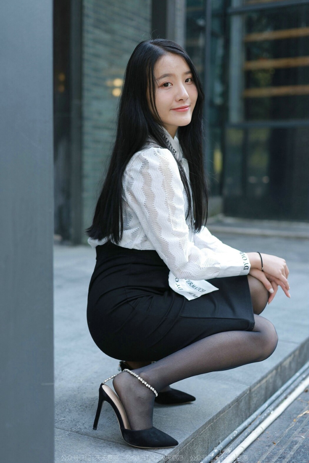 IESS异思趣向 No.1002 Wan Ping