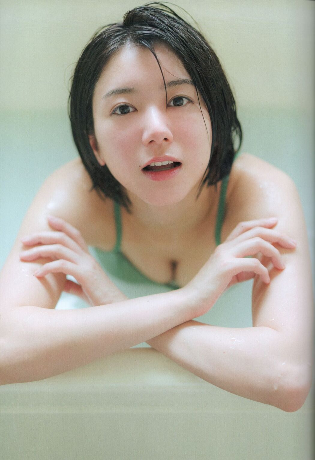 JP Momoka Onishi 大西桃香 – 2023.09.30 AKB48 2nd写真集 桃の眺め方 Part02 (59P)