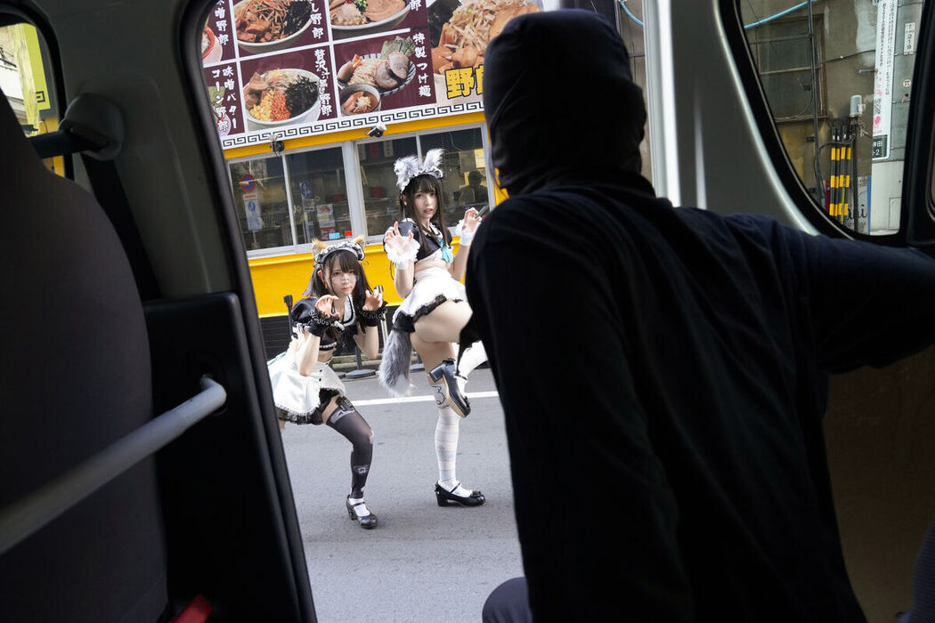 JP Sui Utatane うたたね翠 And Shione Mizuna 水那しおね – 野生のメイドがあらわれた Part02 (55P)