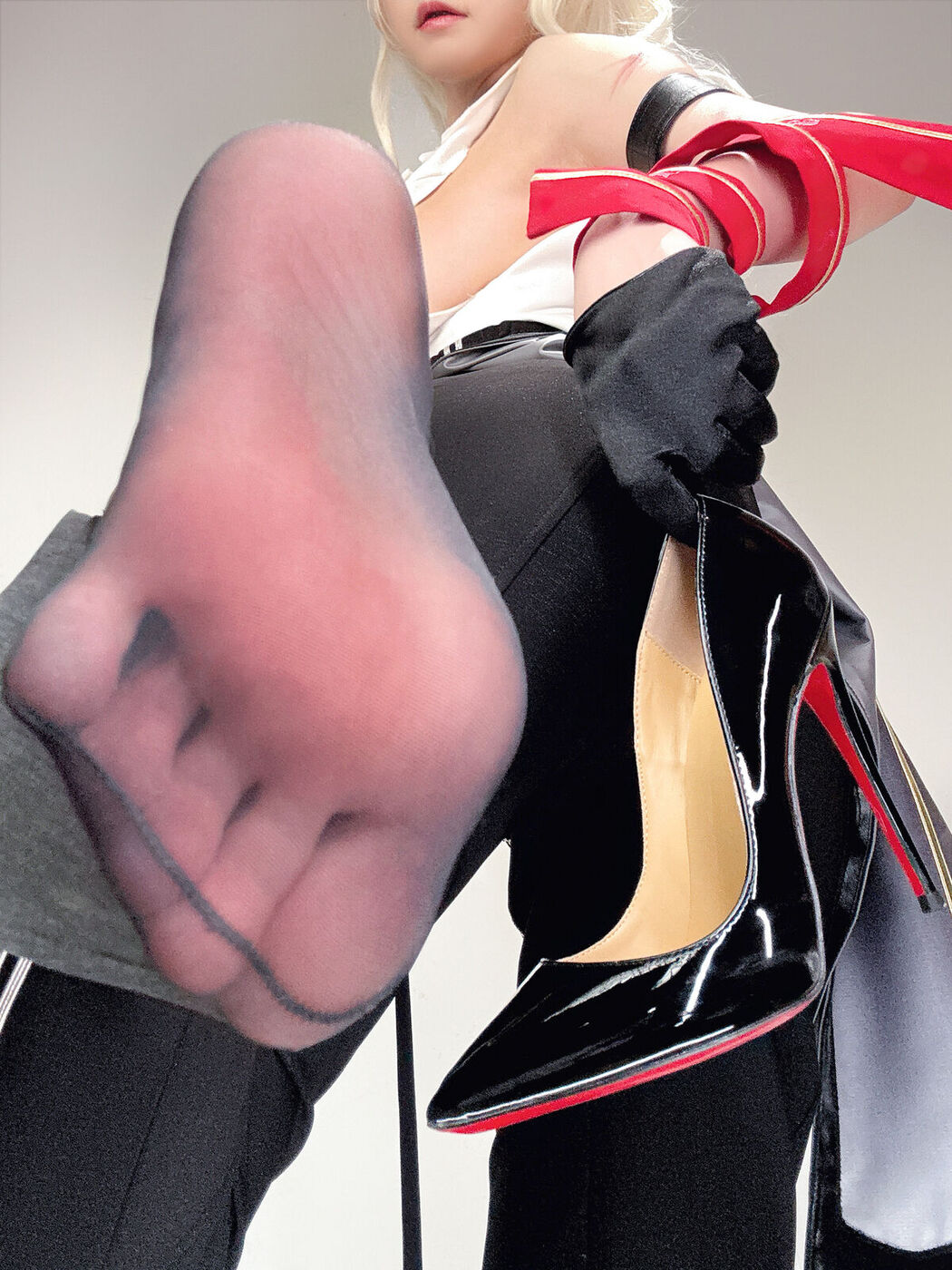 Coser@水淼aqua – 贊妮爆衣自拍 (21P)