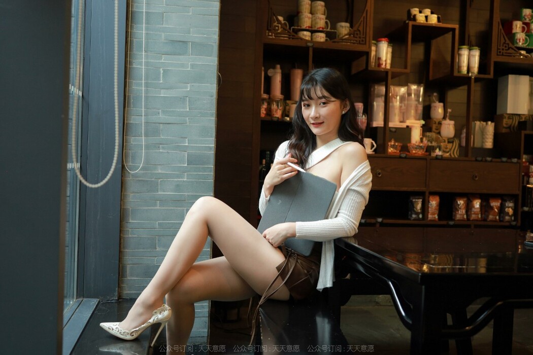 IESS异思趣向 No.1072 Qiu Qiu