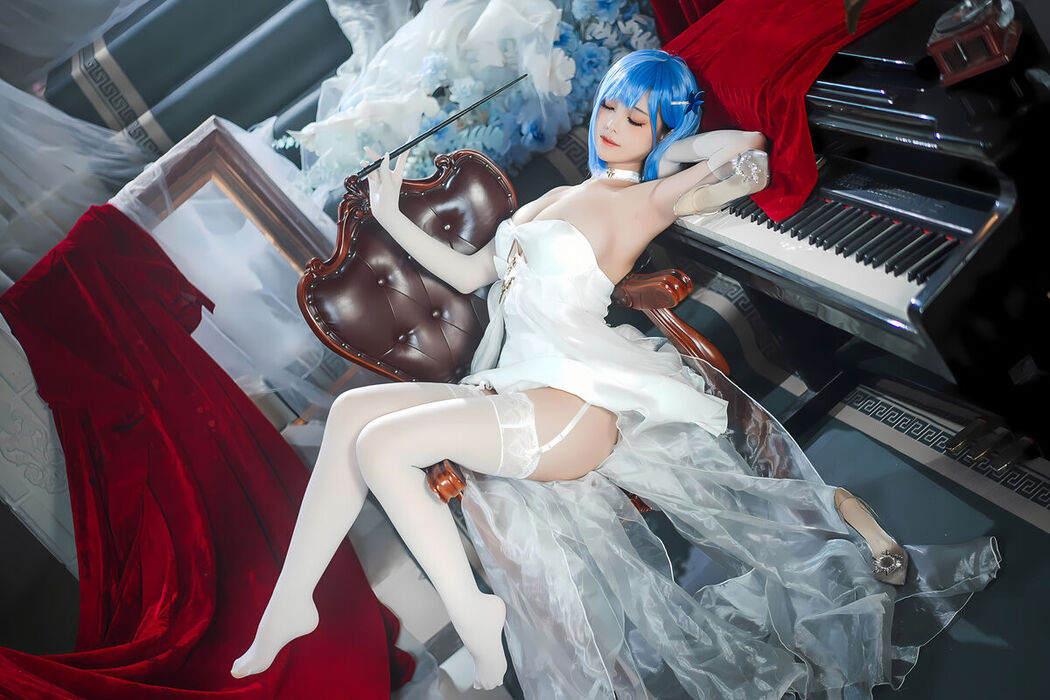 Coser@蜜汁猫裘 &#8211; 碧蓝航线 恰巴耶夫白骑兵 Part01 (52P)