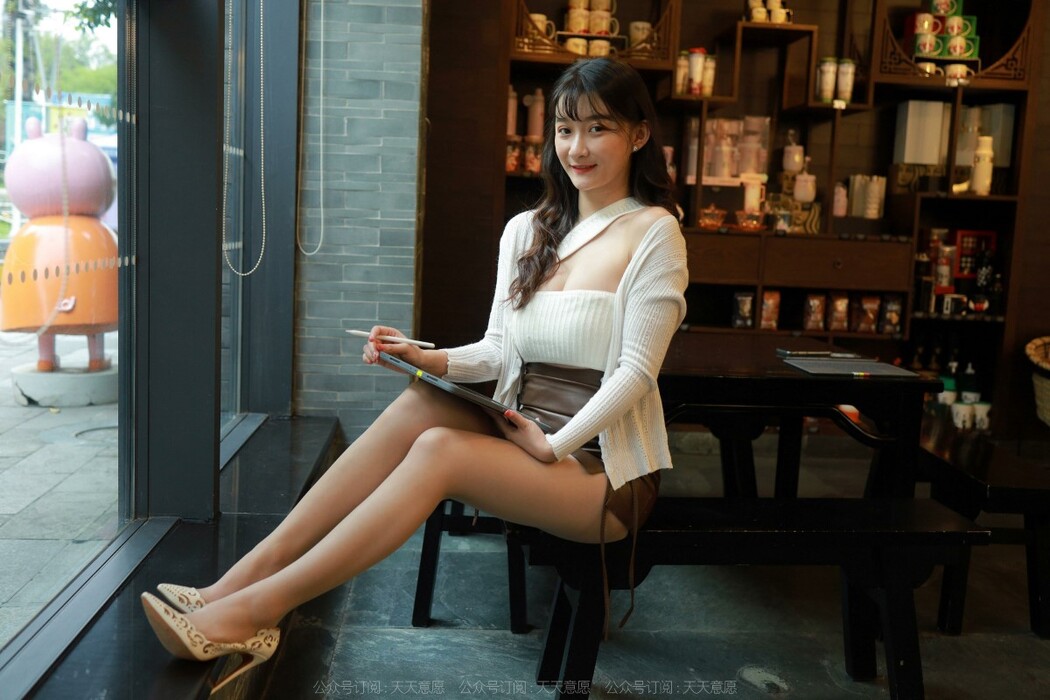 IESS异思趣向 No.1072 Qiu Qiu