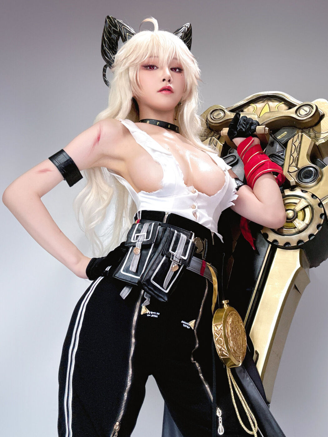 Coser@水淼aqua &#8211; 贊妮爆衣自拍 (21P)