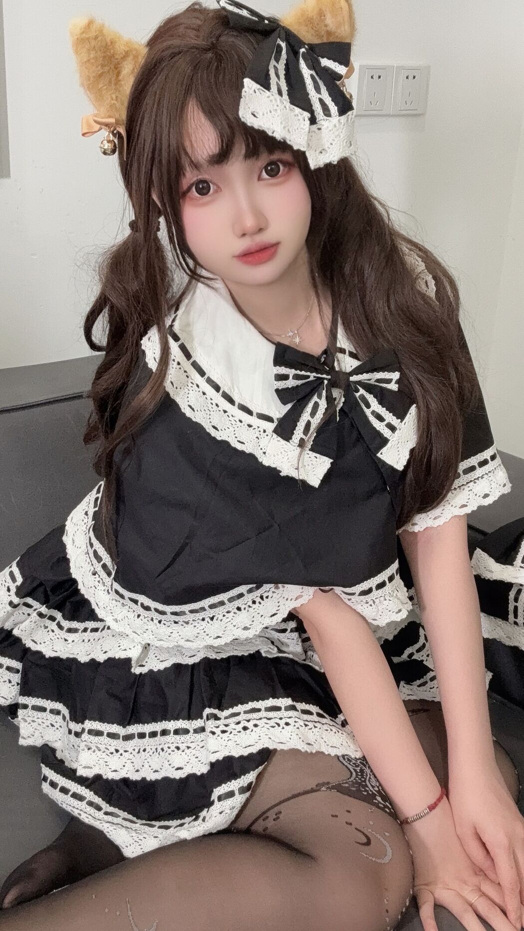 Coser@洛桑w伊梓 &#8211; 猫猫衬衫 (46P)