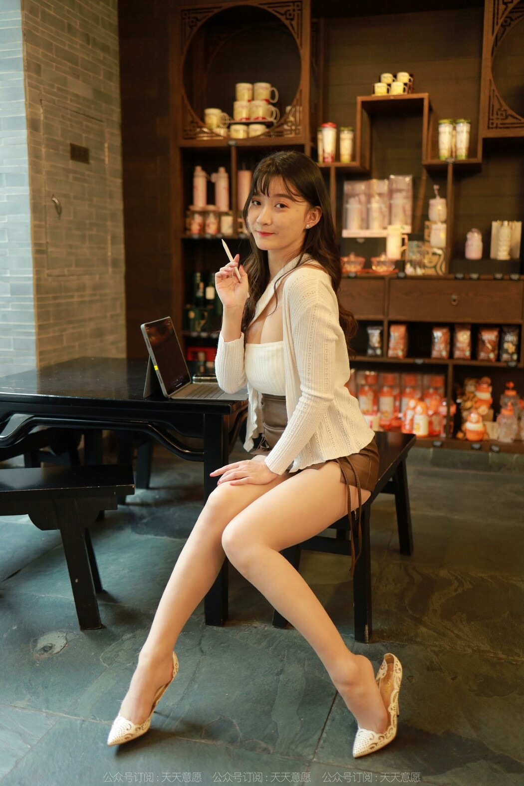 IESS异思趣向 No.1072 Qiu Qiu