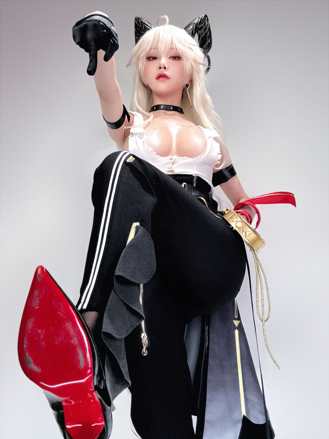 Coser@水淼aqua &#8211; 贊妮爆衣自拍 (21P)
