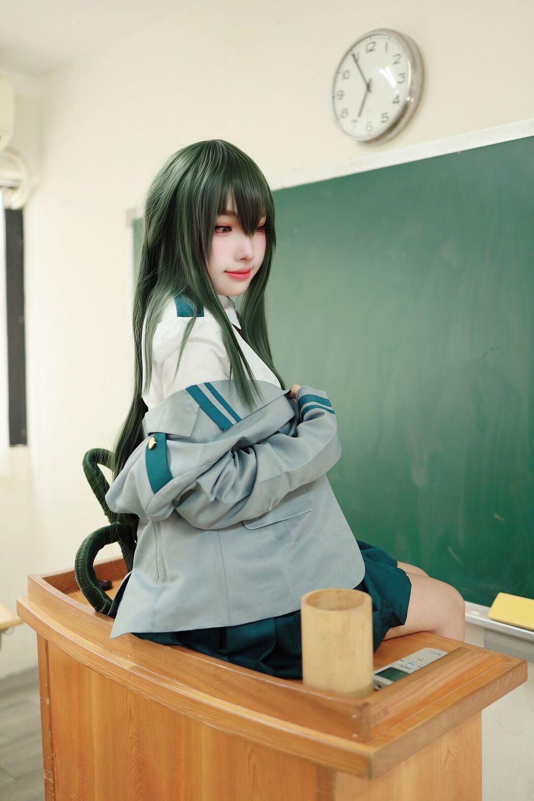 Coser@慕慕Momo – 蛙吹梅雨 學生服 Asui Tsuyu (28P)