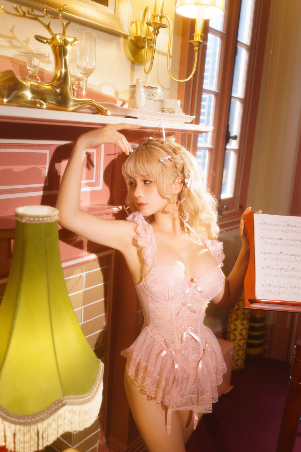 Coser@蠢沫沫 Chunmomo – 金发蝴蝶结 Part01 (47P)