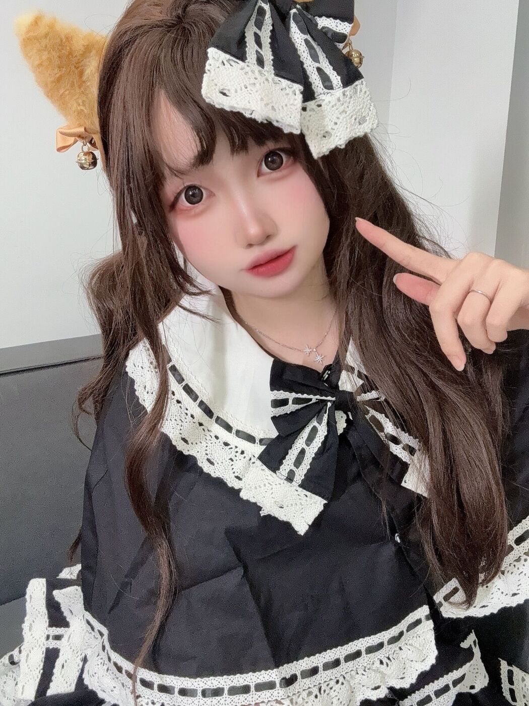Coser@洛桑w伊梓 &#8211; 猫猫衬衫 (46P)