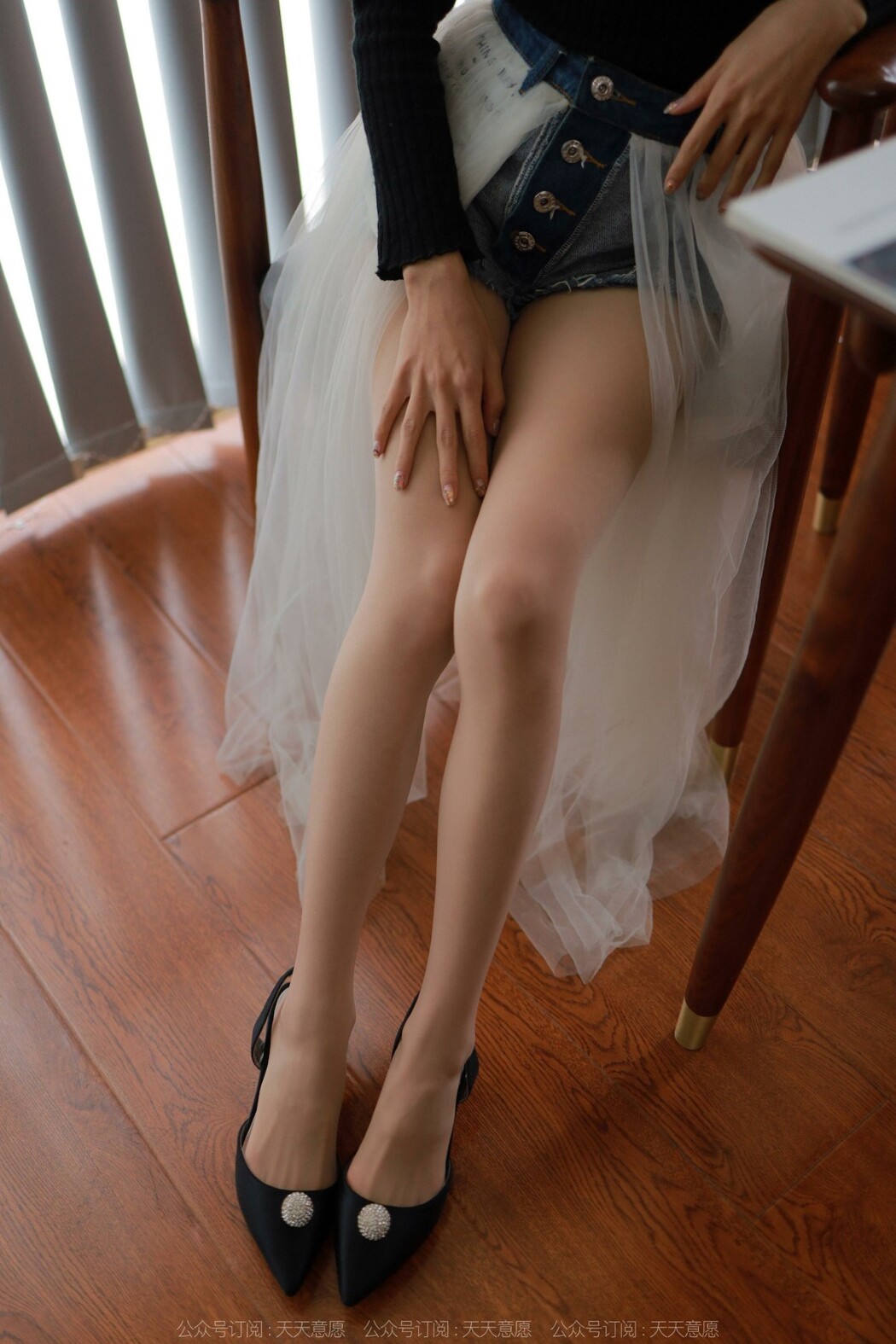 IESS异思趣向 No.1075 Mei Ko