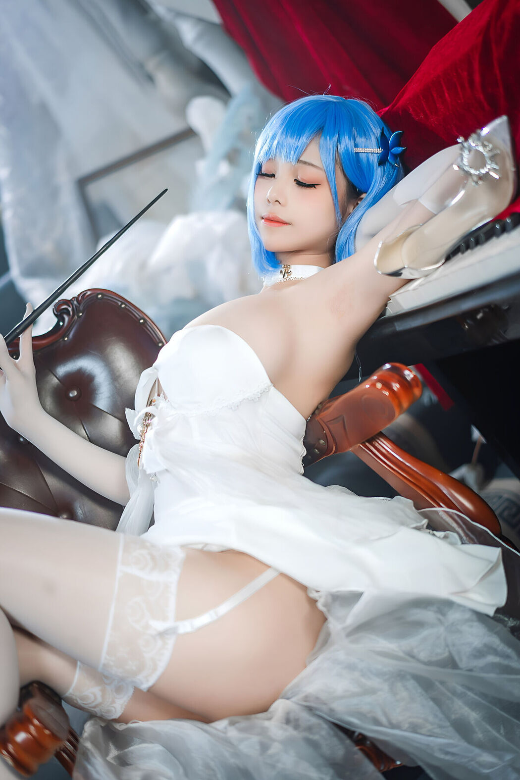 Coser@蜜汁猫裘 &#8211; 碧蓝航线 恰巴耶夫白骑兵 Part01 (52P)