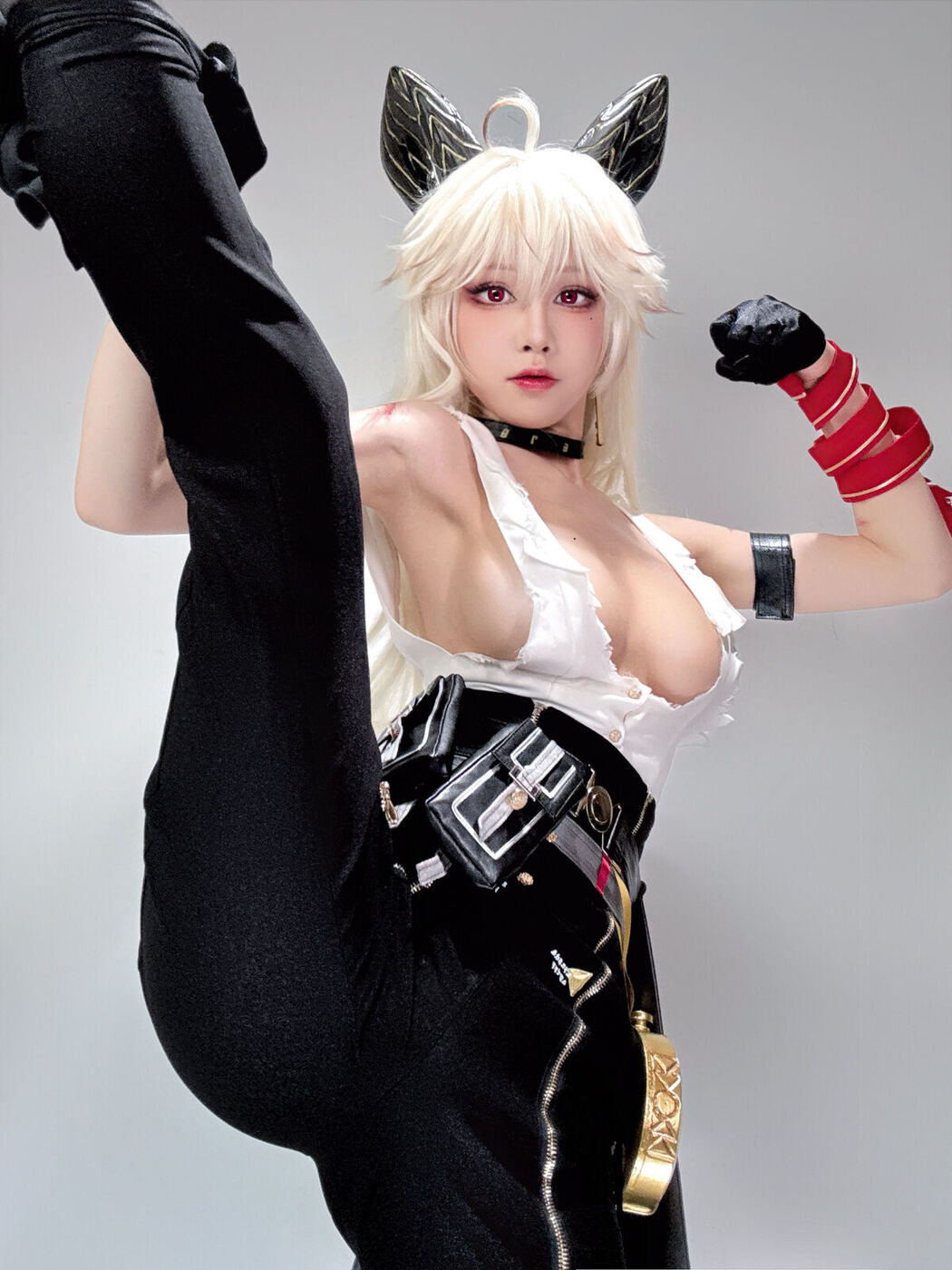 Coser@水淼aqua – 贊妮爆衣自拍 (21P)