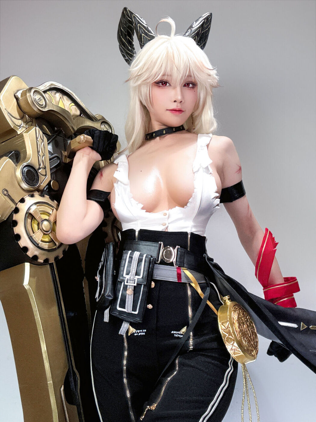 Coser@水淼aqua &#8211; 贊妮爆衣自拍 (21P)