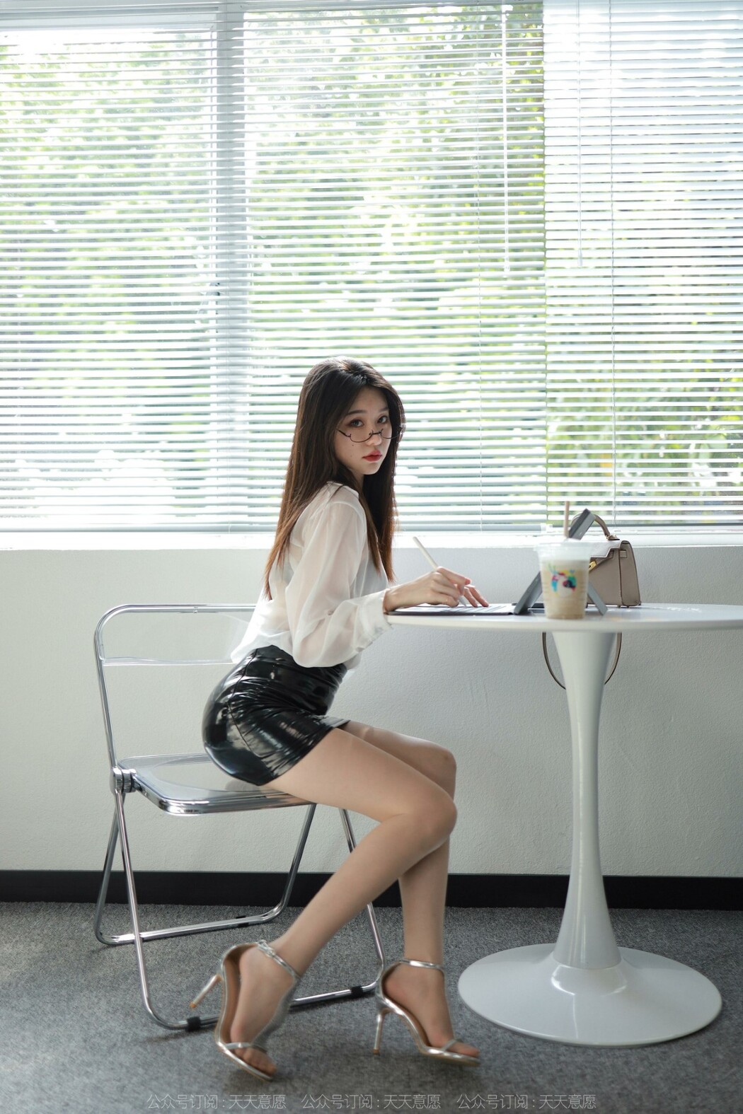 IESS异思趣向 No.1159 Jia Ye