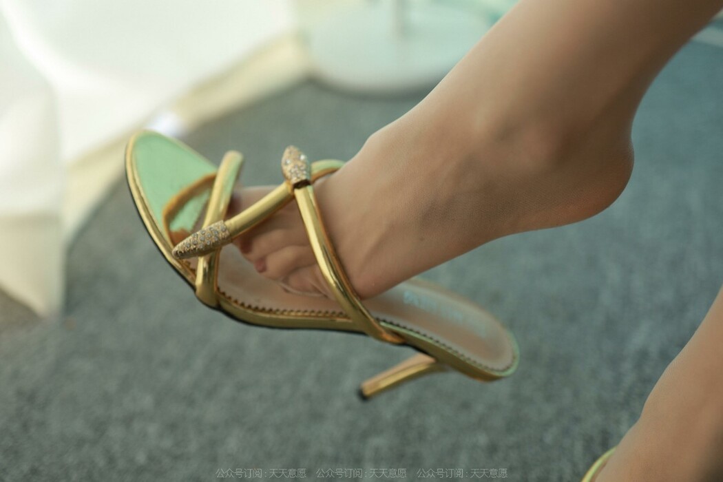 IESS异思趣向 No.1128 Yi Ming