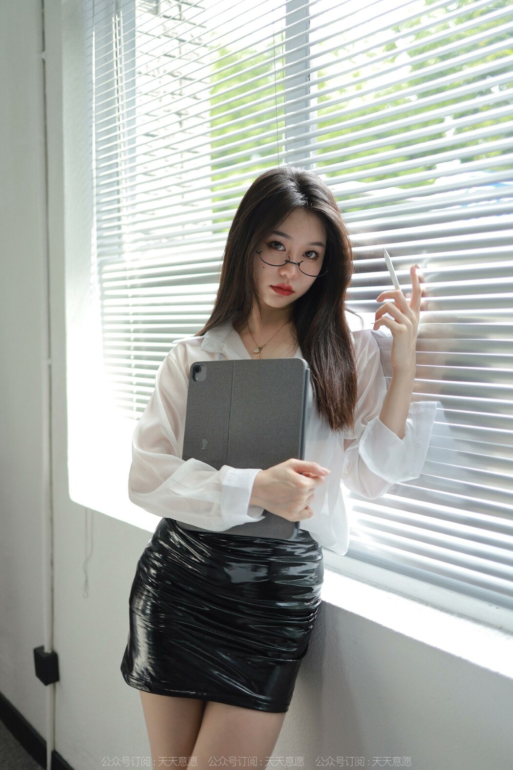 IESS异思趣向 No.1159 Jia Ye