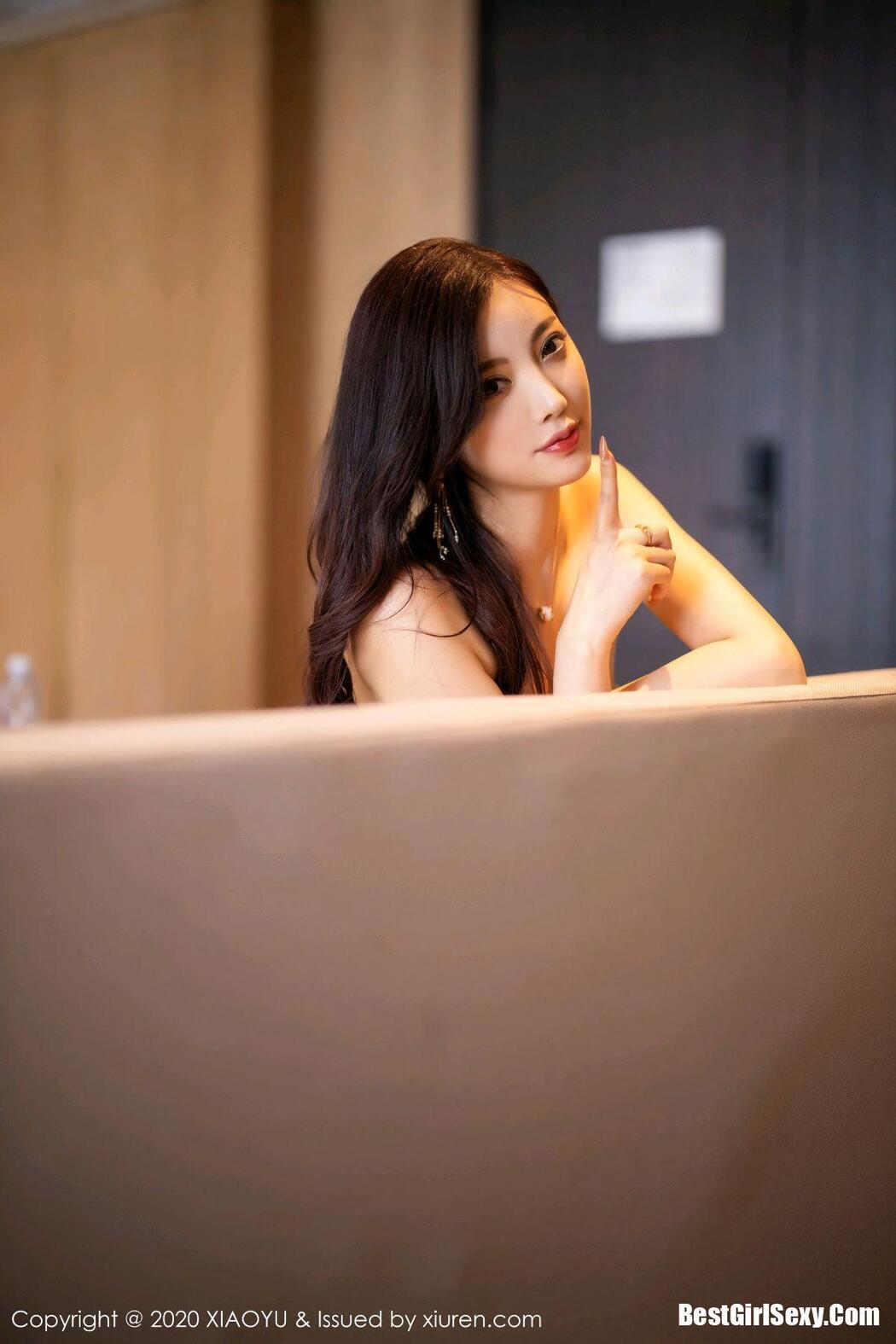 XiaoYu语画界 Vol.377 Yang Chen Chen