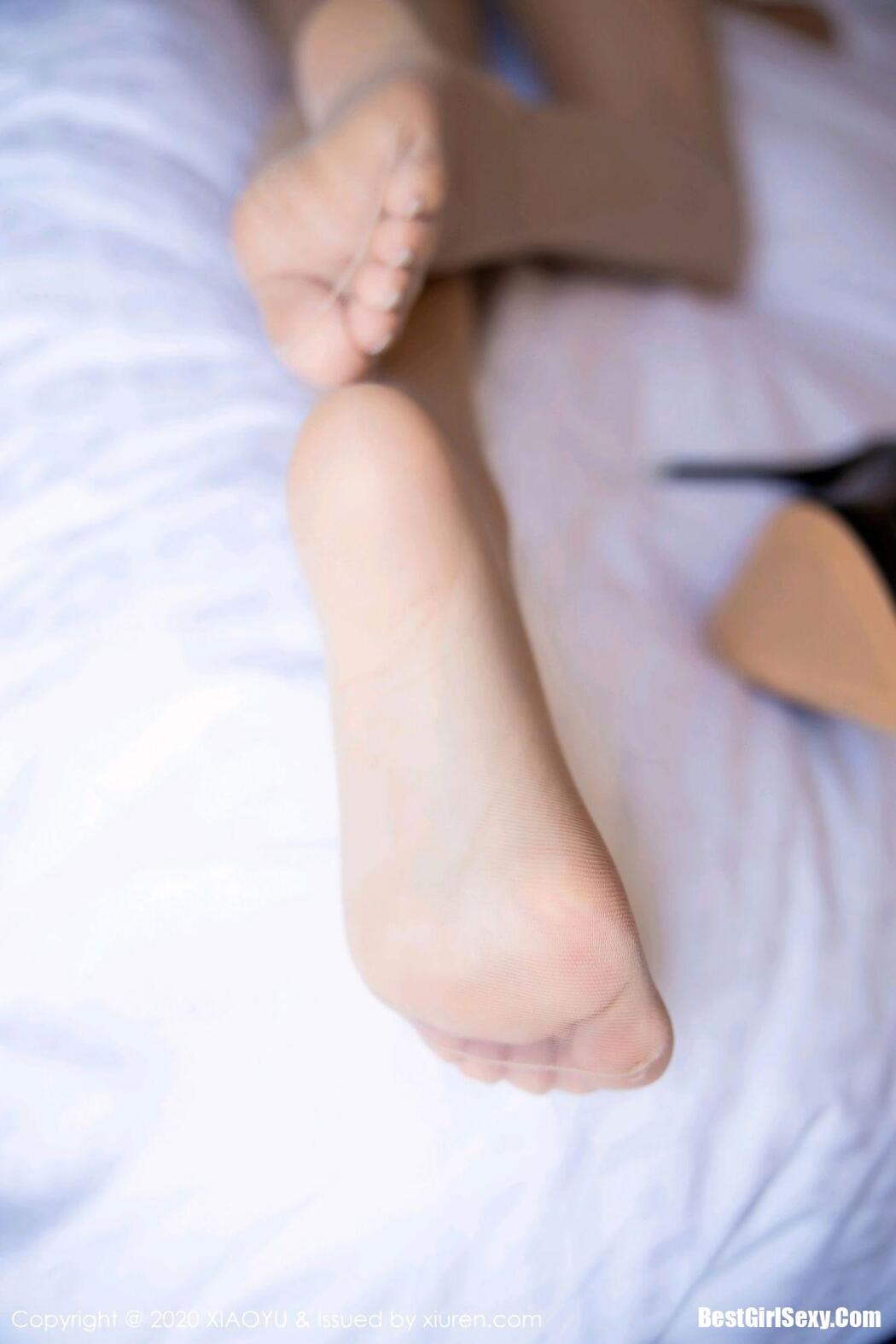 XiaoYu 语画界 Vol.352 Carry