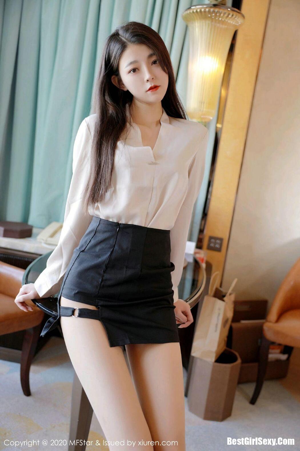 XiaoYu语画界 Vol.418 Yang Chen Chen