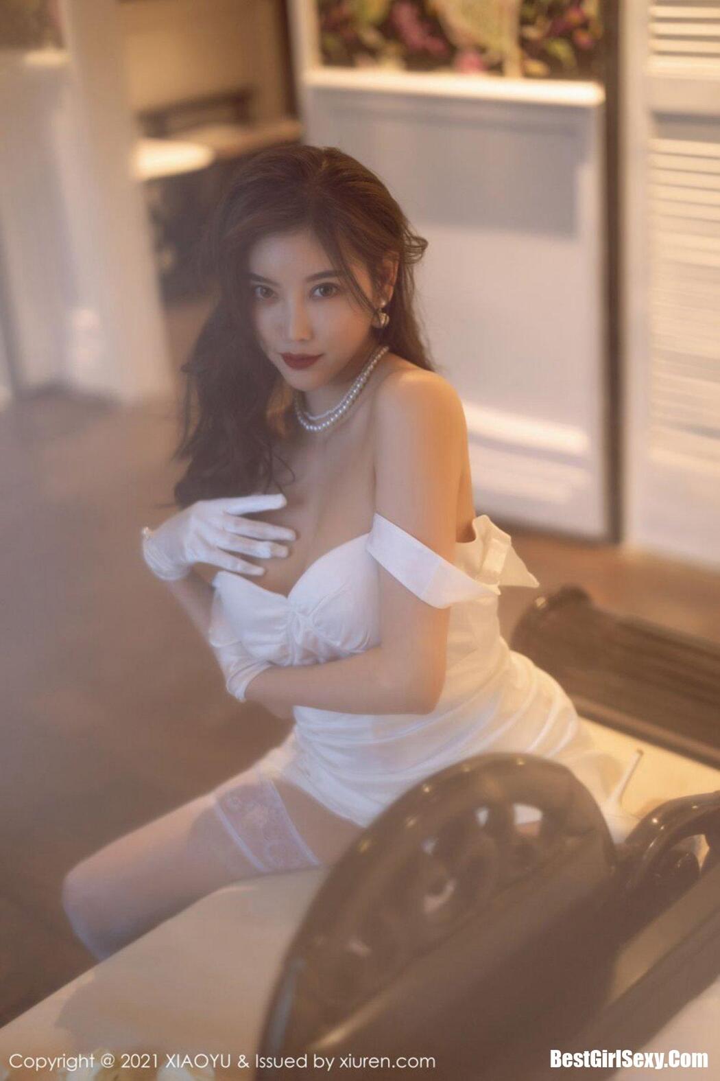 XiaoYu语画界 Vol.587 Yang Chen Chen