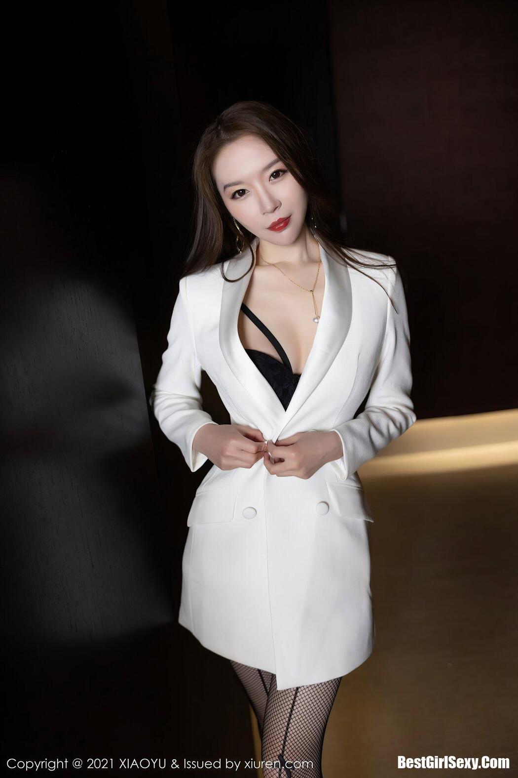 XiaoYu语画界 Vol.646 Meng Xin Yue