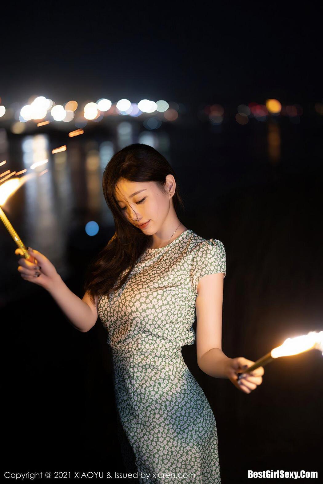 XiaoYu语画界 Vol.643 Yang Chen Chen