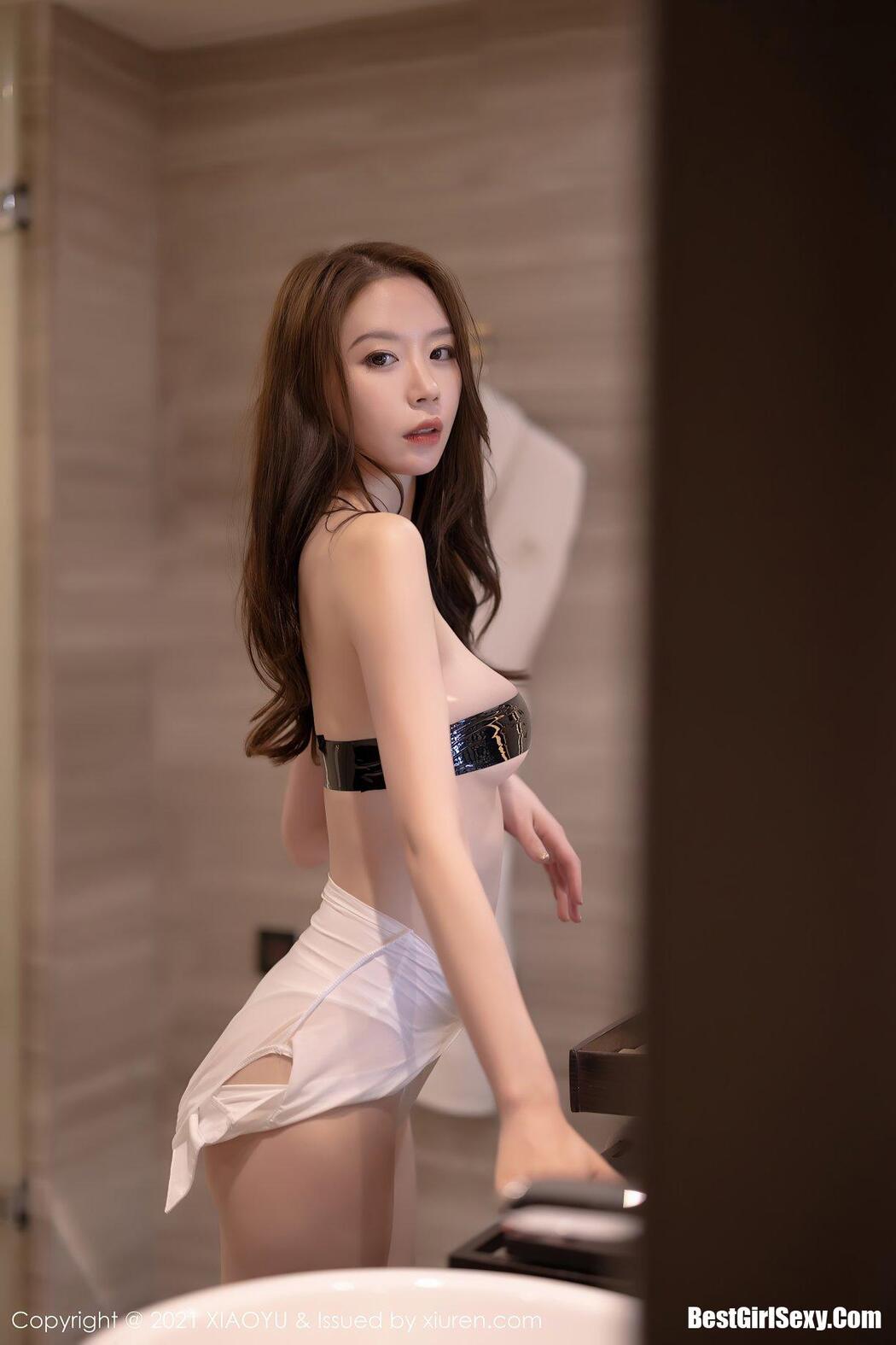 XiaoYu语画界 Vol.666 Meng Xin Yue