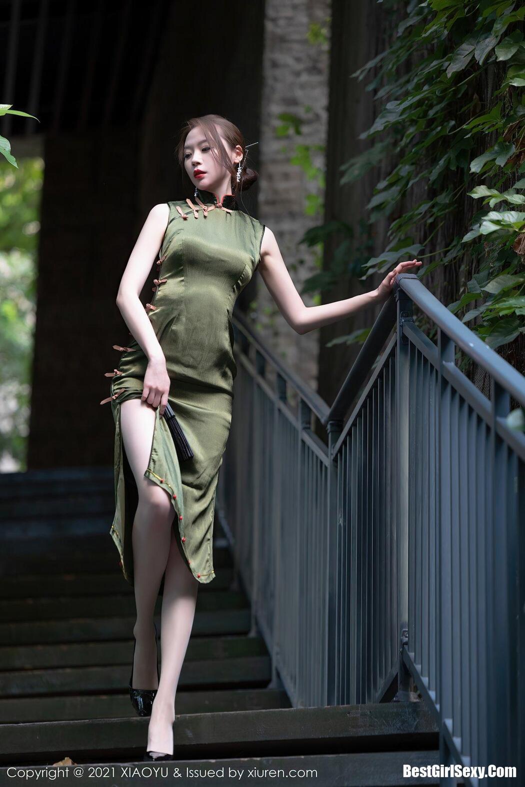 XiaoYu语画界 Vol.637 Meng Xin Yue