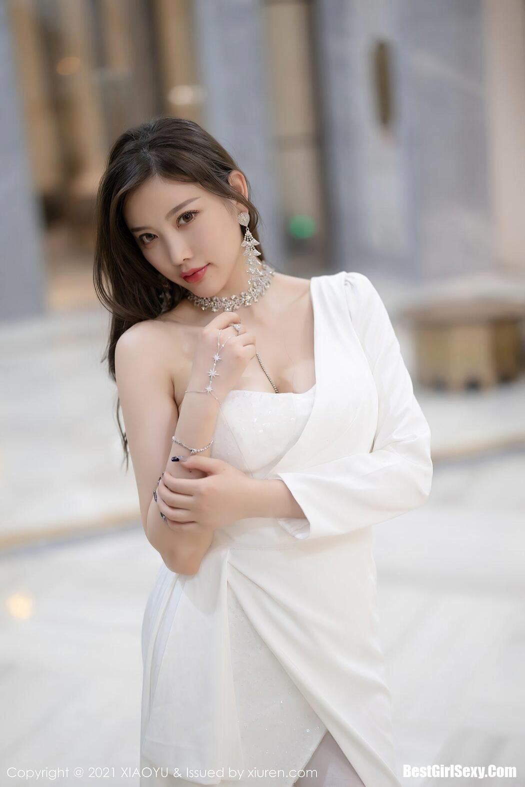 XiaoYu语画界 Vol.663 Yang Chen Chen