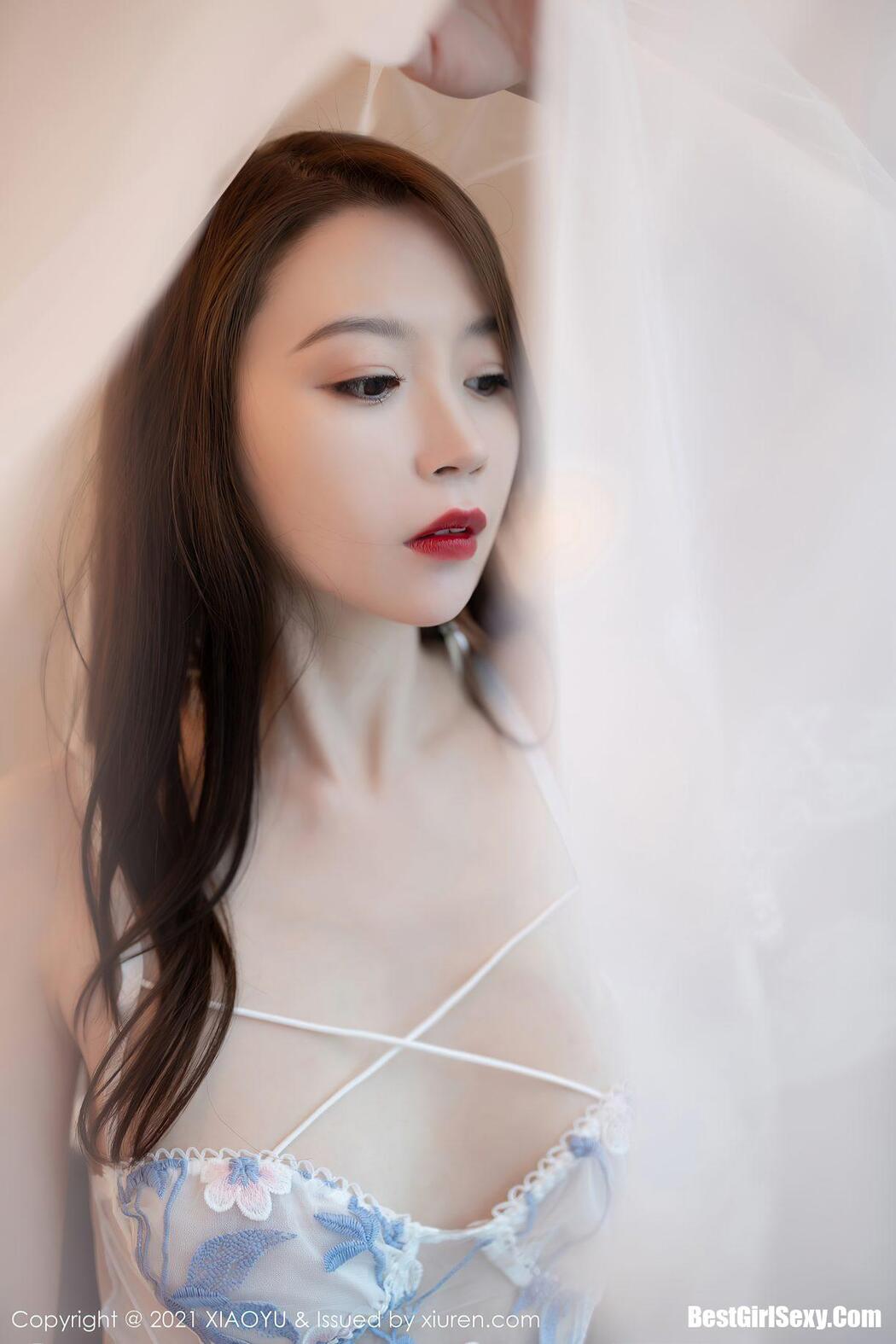 XiaoYu语画界 Vol.687 Meng Xin Yue