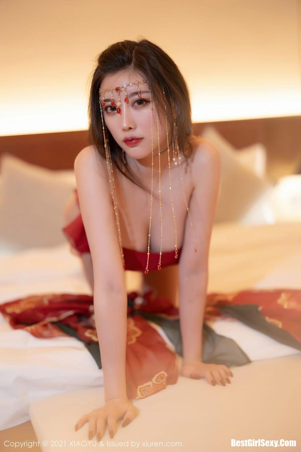 XiaoYu语画界 Vol.688 Yang Chen Chen