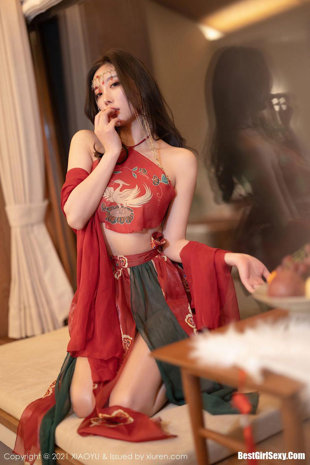 XiaoYu语画界 Vol.688 Yang Chen Chen