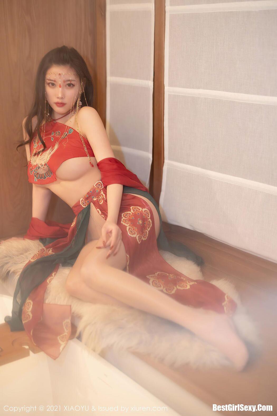 XiaoYu语画界 Vol.688 Yang Chen Chen