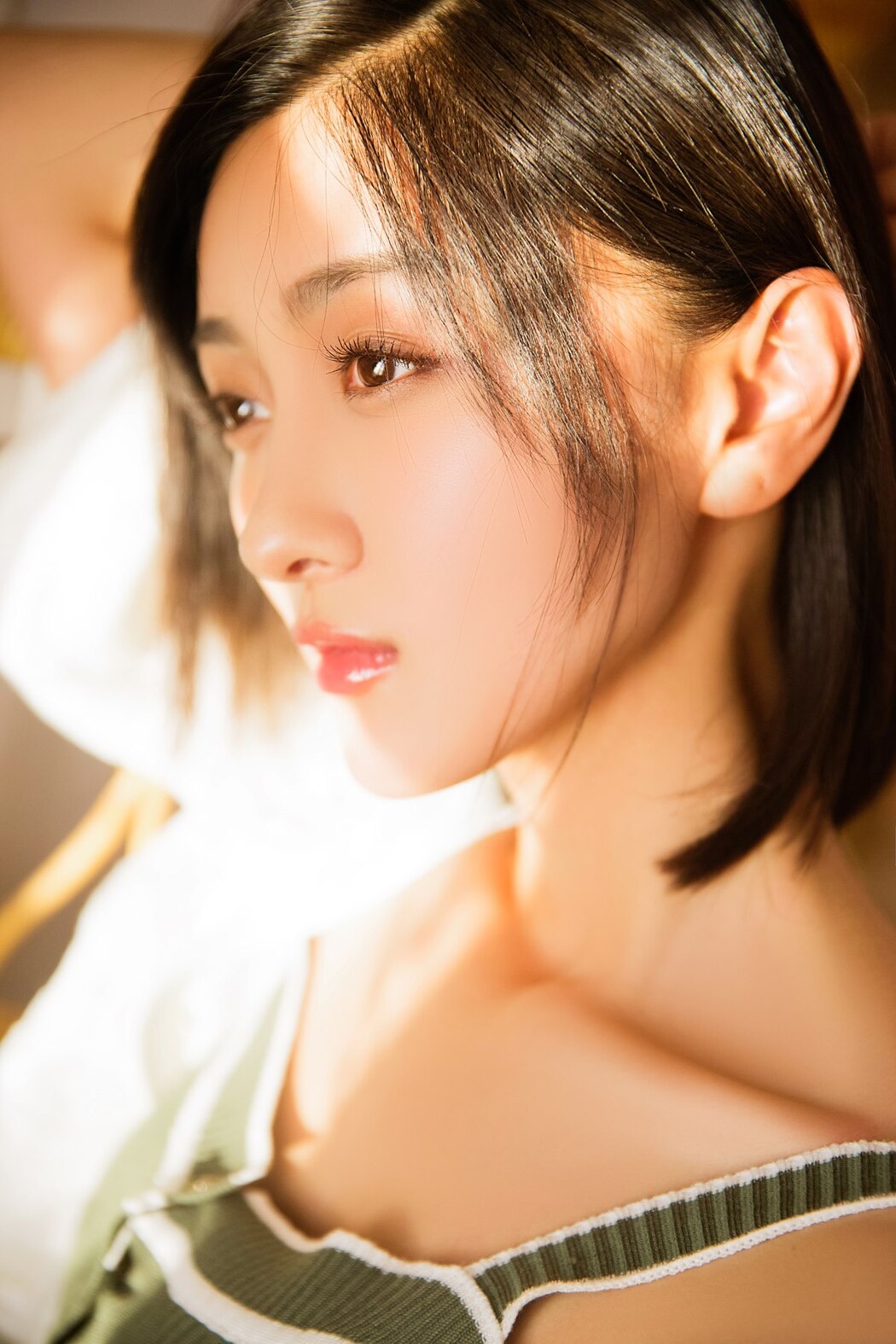 YaLaYi雅拉伊 Vol.1002 Yi Ming
