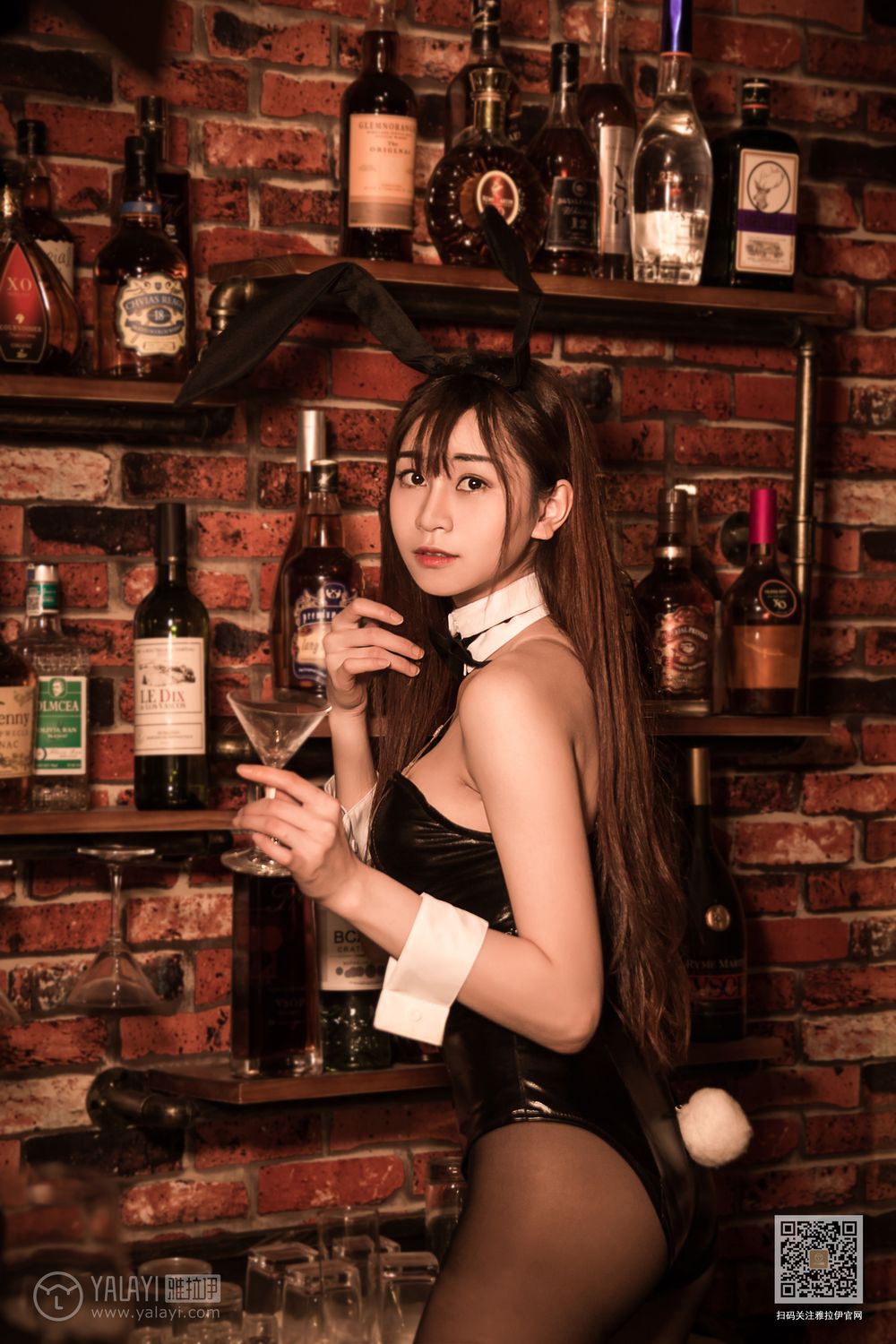 YALAYI Vol.533 Bunny girl in the bar
