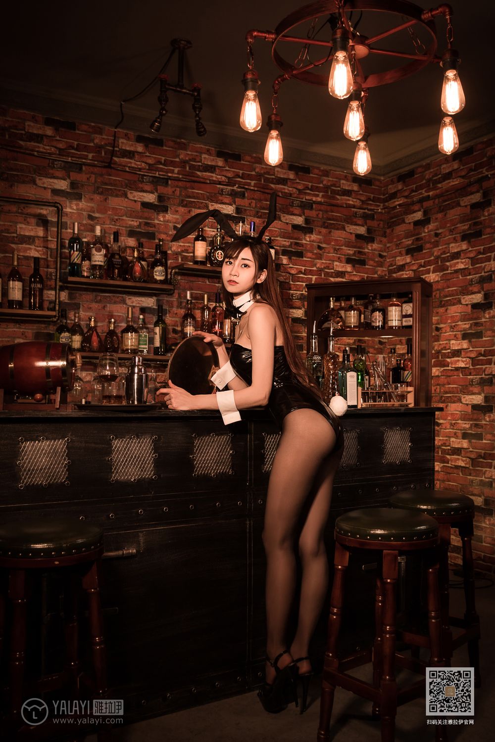 YALAYI Vol.533 Bunny girl in the bar